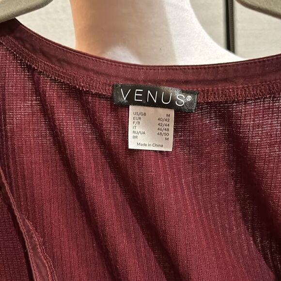 Venus NWOT maroon top. Size M - Picture 3 of 3